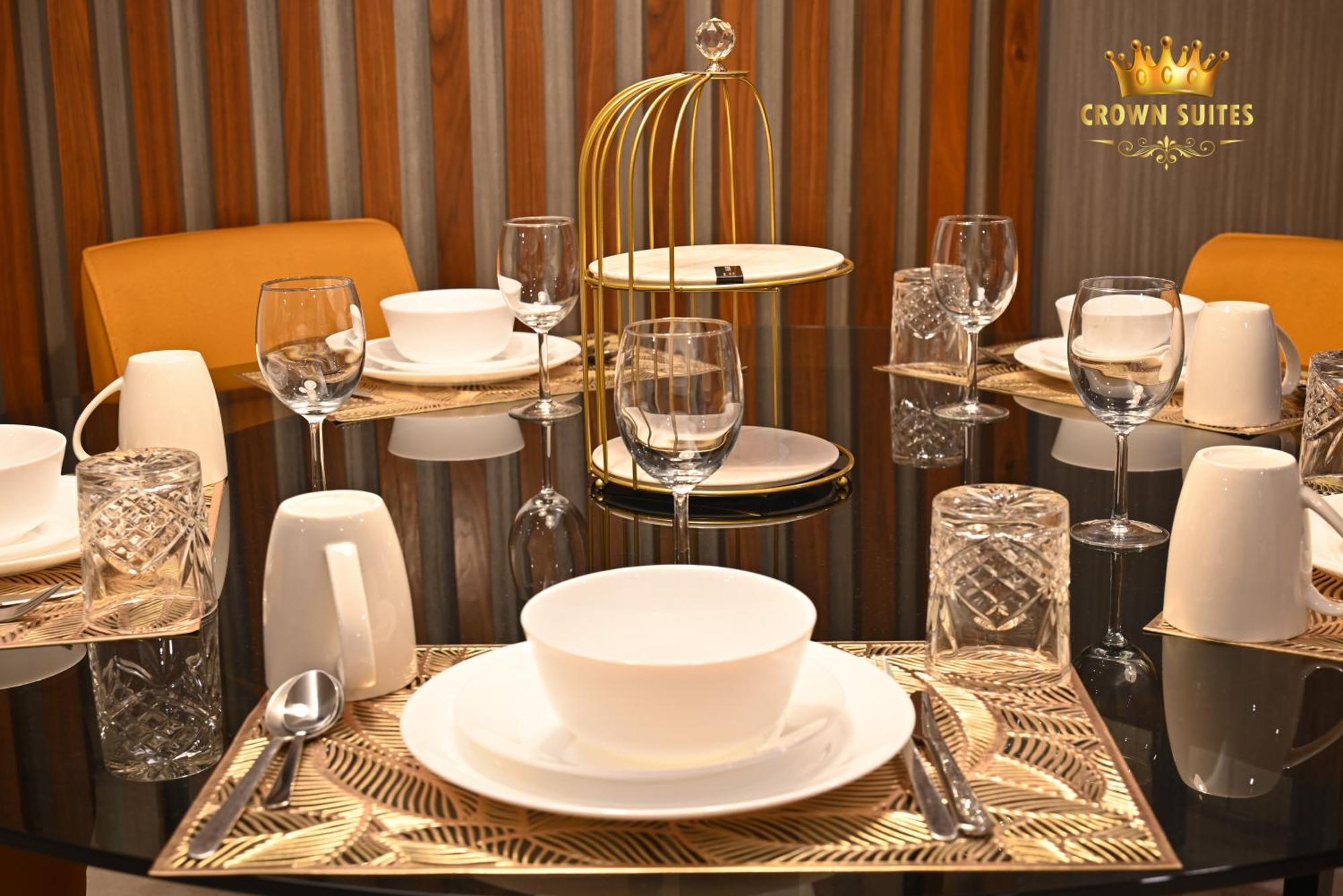 Crown Suites Tropicana Klcc Kuala Lumpur City Center Exteriör bild