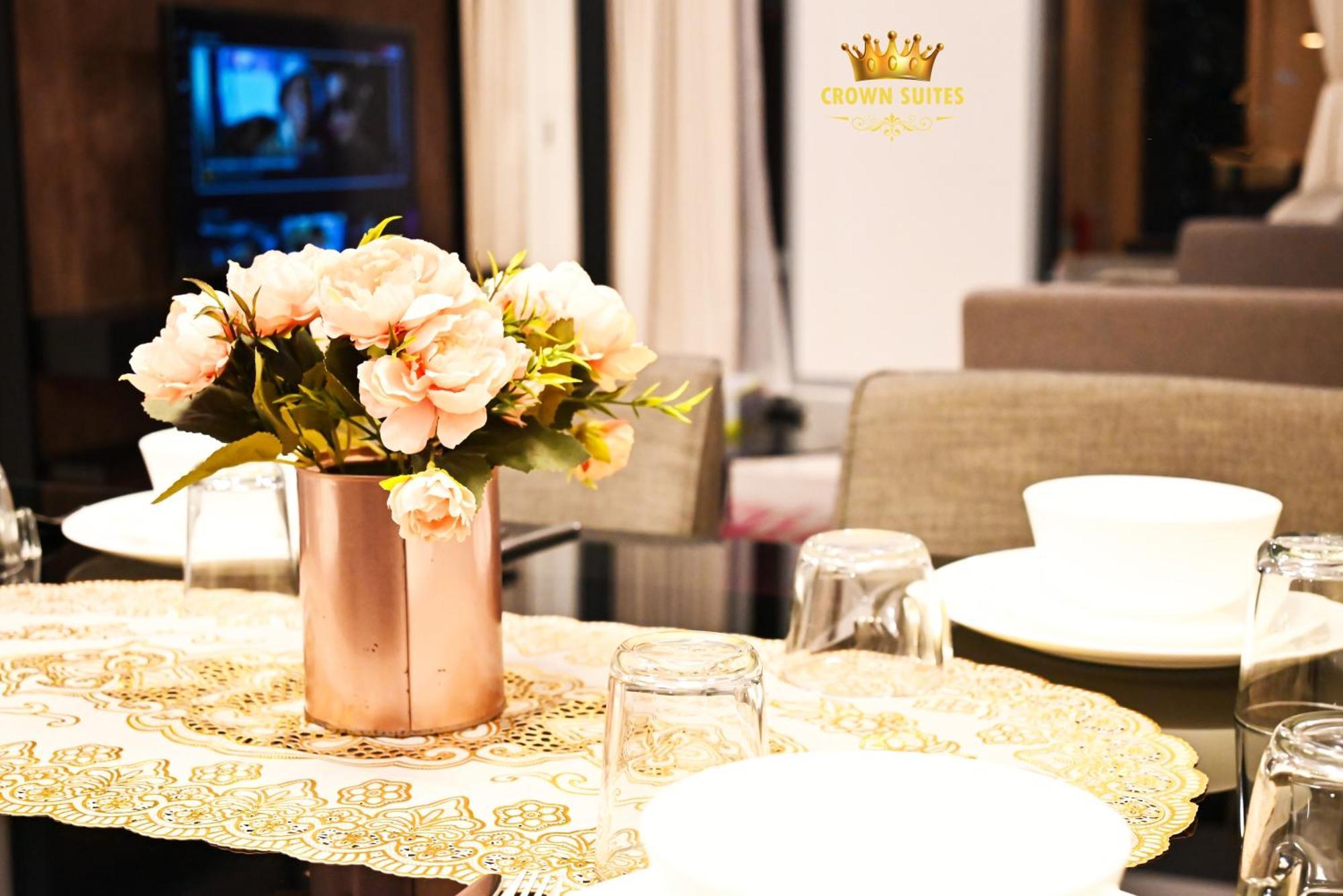 Crown Suites Tropicana Klcc Kuala Lumpur City Center Exteriör bild